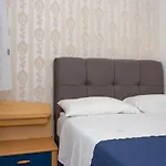 Ave * Podstrana