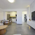 Apartament Ave