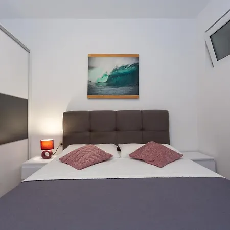 Ave Apartamento Podstrana
