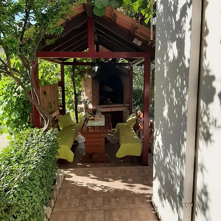 Ave Apartment Podstrana