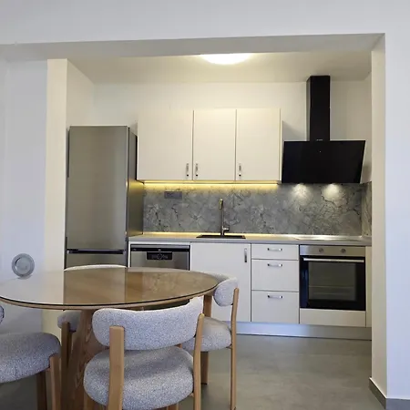 Ave Apartament Podstrana