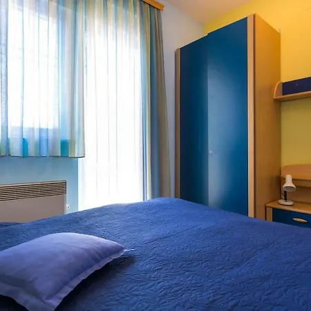 Ave Ποντστράνα